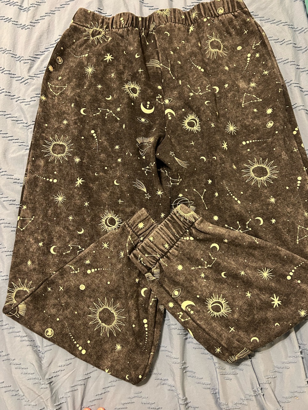 Witchy Print Jogger Sweatpants - Picture 3 of 4